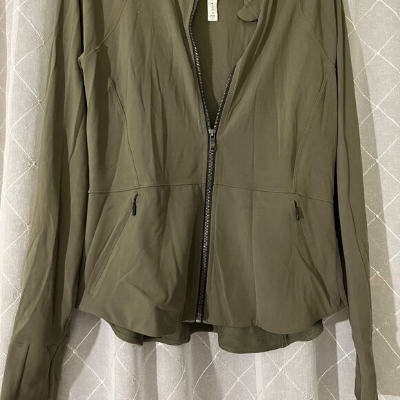 olive green lululemon jacket size 12 - Picture 2 of 5